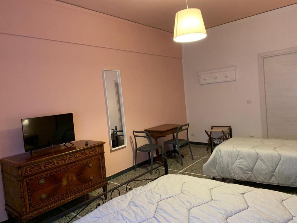 Ameli Room Florenz Exterior foto